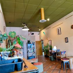 Ulew Coffee & Juice  - Dining area