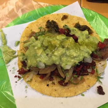 El Tacomiendo - Mis favoritos! Taco de carne asada con chorizo y cebollas caramelizadas! - Tacos Near Me - Tijuana, BCN El Tacomiendo - Mis favoritos! Taco de carne asada con chorizo y cebollas caramelizadas! - Tacos Near Me - Tijuana, BCN