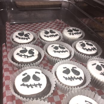 Lucio's Bakery - Halloween Cupcakes - Donuts Near Me - Kitchener, Ontario