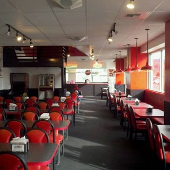 Papa Pete's Pizza - the interior of a restaurant - Pizza Near Me - Longview, Washington Papa Pete's Pizza - the interior of a restaurant - Pizza Near Me - Longview, Washington