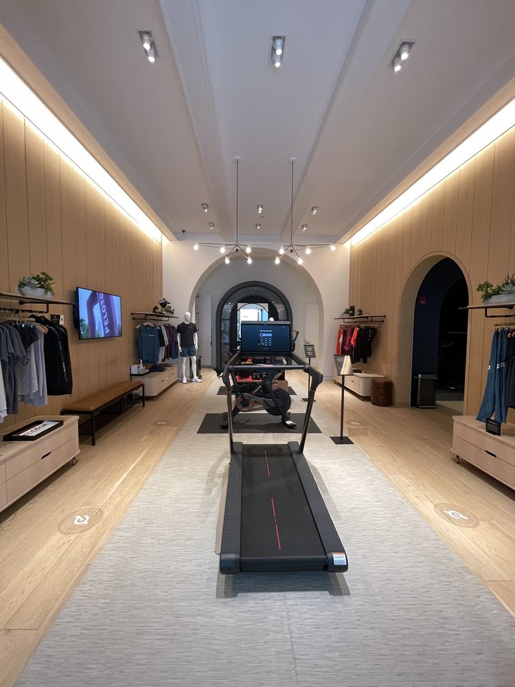 PELOTON SHOWROOM Updated July 2024 15 Photos 2126 Abbott Martin