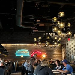 Joey’s Seafood Restaurants - Sherwood Park - Eclectic ambience