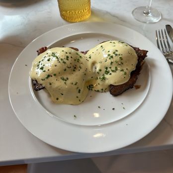 Fieldings Steak - Eggs Benedict - Steakhouses Near Me - Houston, Texas Fieldings Steak - Eggs Benedict - Steakhouses Near Me - Houston, Texas