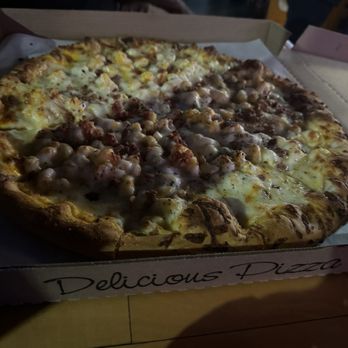 Up-Down STL - Bacon Mac and Cheese Pizza - Venues & Event Spaces Near Me - Saint Louis, Missouri