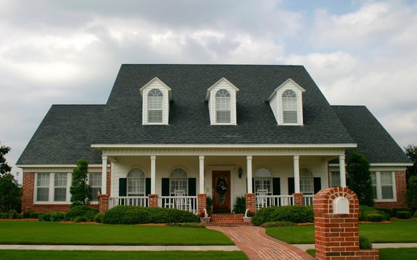 Largo Roofing Company Logo