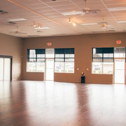 GoYoga - Powell - Our large studio with lots of natural lighting
