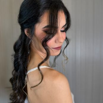 Anna Adkins Hairstylist - Bridal hairstyle - Hair Salons Near Me - Atlanta, Georgia Anna Adkins Hairstylist - Bridal hairstyle - Hair Salons Near Me - Atlanta, Georgia