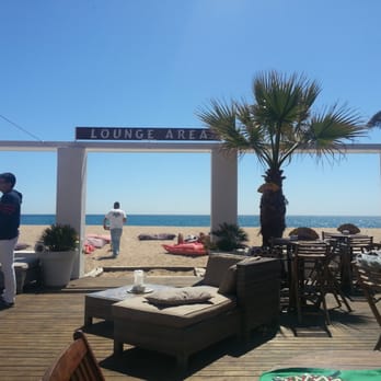 Chamaco Beach - Chilling and eating, listening to great tunes, having conversations with great people and this is my view. - Lounges Near Me - Malgrat de Mar, B