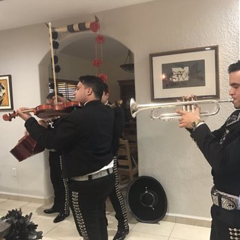 Mariachi Fiesta Grande - Que bien tocan - Musicians Near Me - Miami, Florida