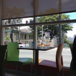 Al Gusto Deli - The street corner view