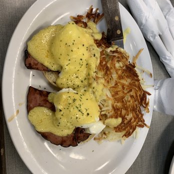 Biscuits Cafe - The best eggs benny around! - Cafes Near Me - Federal Way, Washington Biscuits Cafe - The best eggs benny around! - Cafes Near Me - Federal Way, Washington