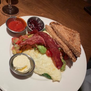 Beatrix - Streeterville - A Wonderful Egg White Omelet - New American Near Me - Chicago, Illinois