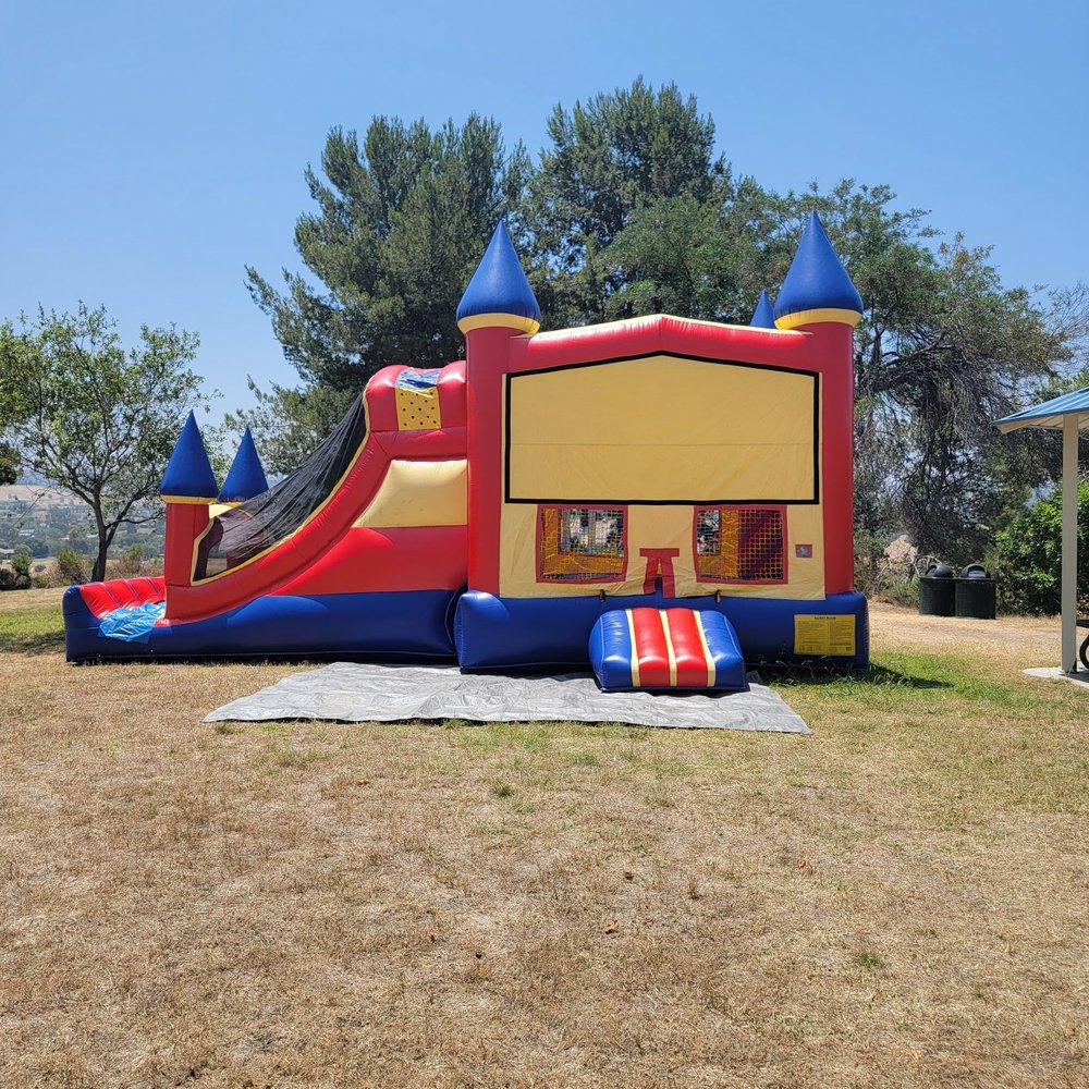 Brian's Jumper Service - 4 in 1 castle - Bounce House Rentals Near Me - Lakeside, California