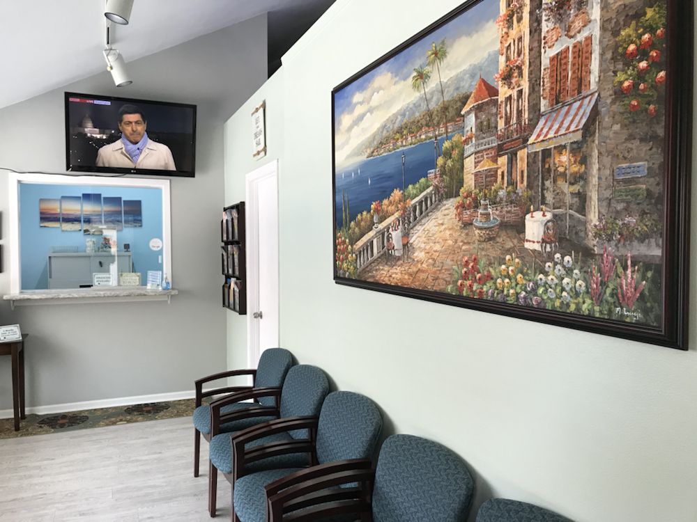 MIDWEST FOOT & ANKLE ASSOCIATES Updated October 2024 35 Photos 6090 Strathmoor Dr