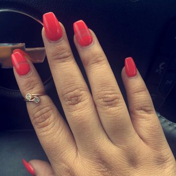 GLO Nail Bar - Acrylics by Tracy, gel by Tanya - Nail Salons Near Me - Costa Mesa, California GLO Nail Bar - Acrylics by Tracy, gel by Tanya - Nail Salons Near Me - Costa Mesa, California