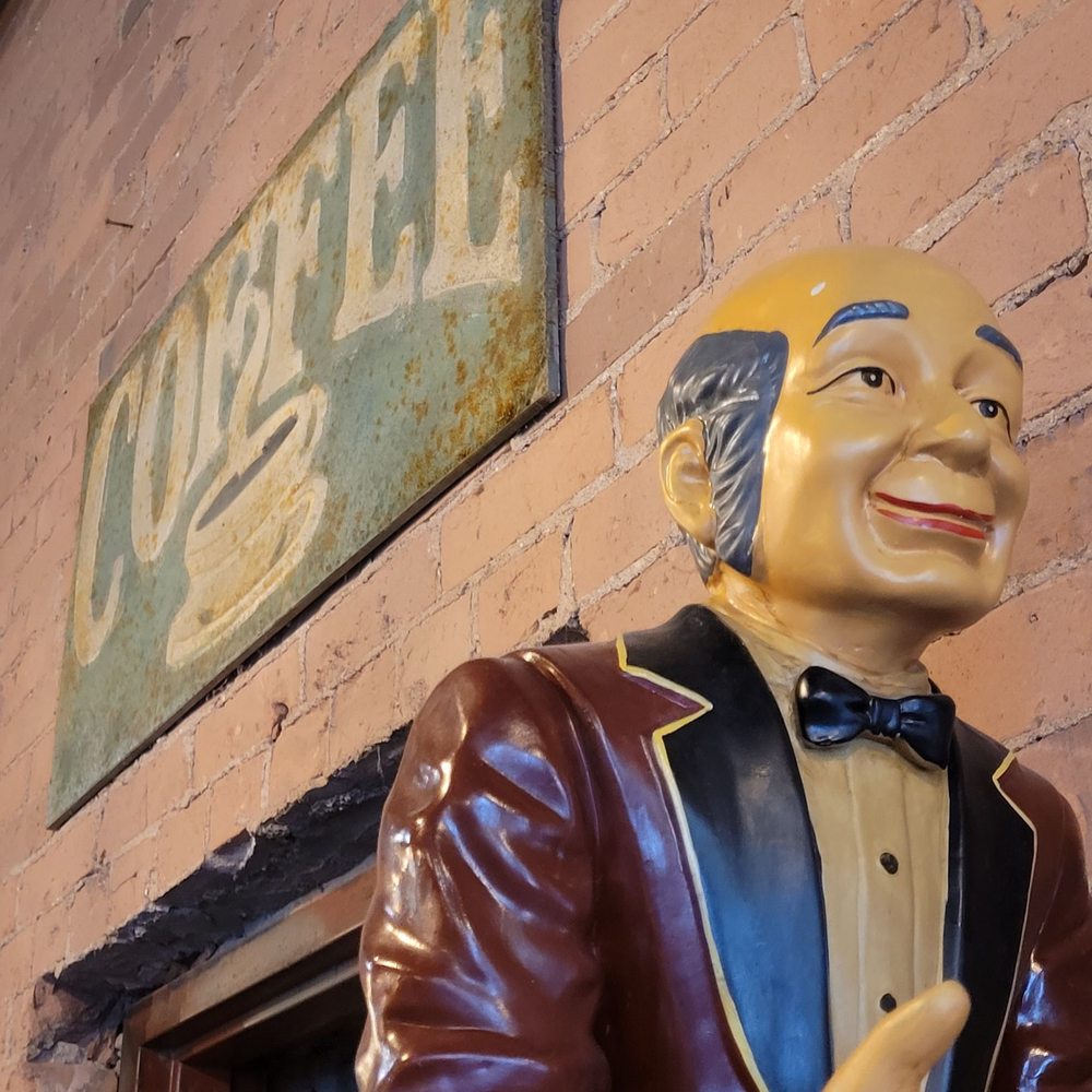 Tuscan Wolf Pizzeria - What a friendly fellow! - Pizza Near Me - Whitby, Ontario