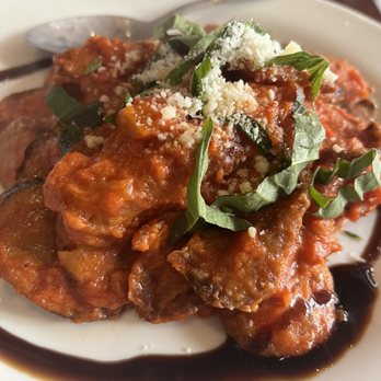 Carmelina's - Italian Near Me - Boston, Massachusetts