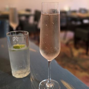 V-Spot Food Restaurant - Free glass of champagne with Sunday brunch. - Coffee & Tea Near Me - New Hope, Pennsylvania V-Spot Food Restaurant - Free glass of champagne with Sunday brunch. - Coffee & Tea Near Me - New Hope, Pennsylvania