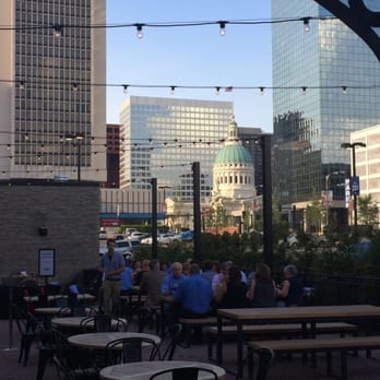Budweiser Brew House - Outside patio gorgeous! - Sports Bars Near Me - Saint Louis, Missouri