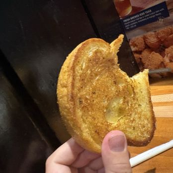 Cheddar's Scratch Kitchen - Garlic bread - American Near Me - Murfreesboro, Tennessee