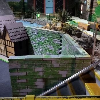 Bullwinkle's Upland - This house at the bottom of the stairs sucked because it's not even finished its uncomplete hole the wood isn't even painted it's ridiculous - Axe Throwing Near Me - Upland, California