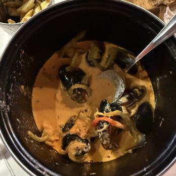 Bread and Vine - Mussels - Cocktail Bars Near Me - Tampa, Florida