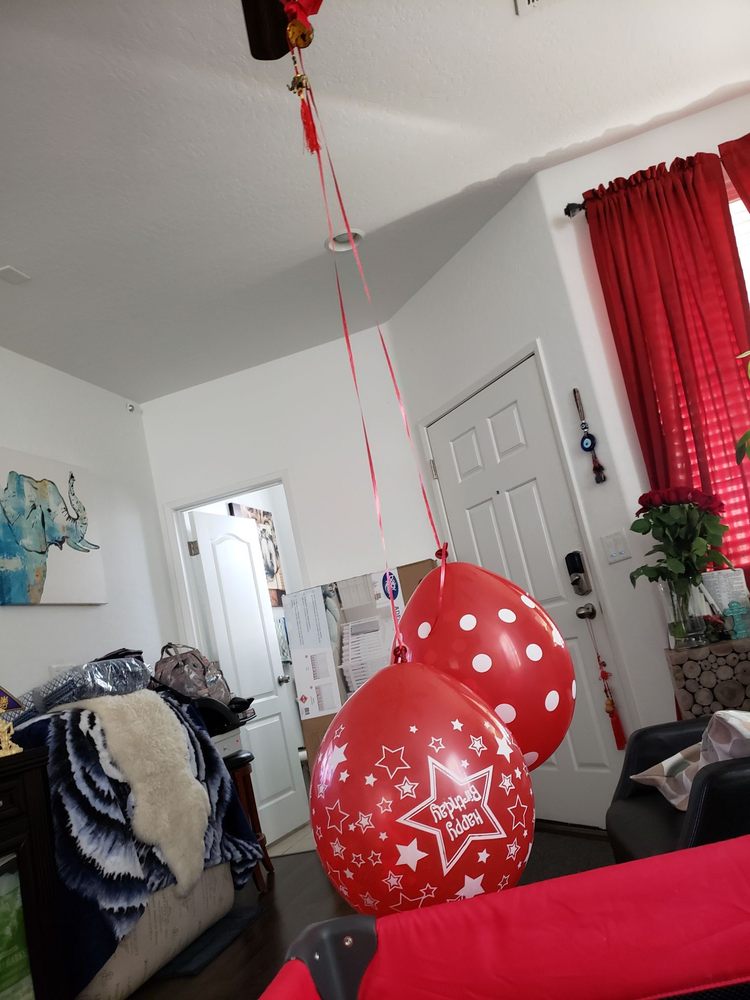 PARTY CITY 52 Photos & 115 Reviews Costumes 7285 Arroyo Crossing