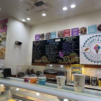 Scoops & Bites - Sizes and hot food - Ice Cream & Frozen Yogurt Near Me - Bremerton, Washington