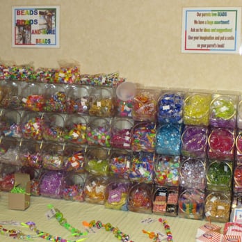 Busy Beaks LLC - Huge selection of beads to make your own toys! - Pet Services Near Me - Willis, Texas