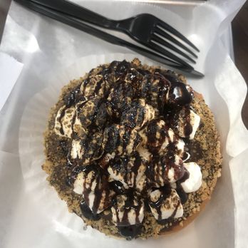 Donut Hub - S'mores - Donuts Near Me - Orange, California