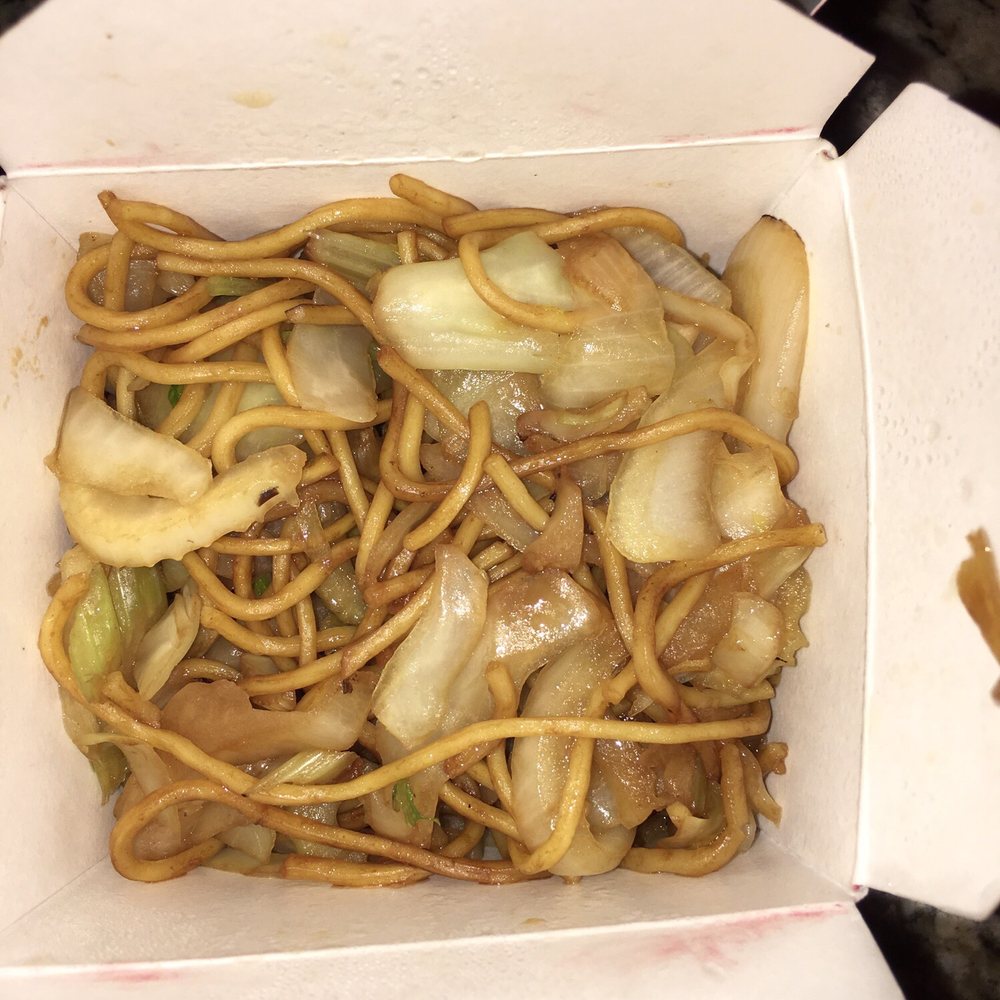 Panda Express - Chow mein wasn't full either. When scooped into a plate it was like 90% veggies. - Chinese Near Me - Round Rock, Texas Panda Express - Chow mein wasn't full either. When scooped into a plate it was like 90% veggies. - Chinese Near Me - Round Rock, Texas