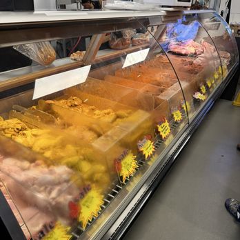 Carnes Y Mariscos Luis - Meat Counter - Butcher Near Me - San Bernardino, California Carnes Y Mariscos Luis - Meat Counter - Butcher Near Me - San Bernardino, California