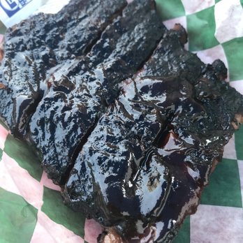 Briquettes Smokehouse - Smokehouse Near Me - Ashtabula, Ohio