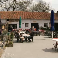 BINK - Terras op de binnenplaats