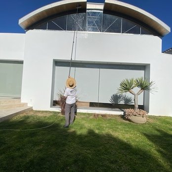 Malibu Pro Window Washing - Window Washing Near Me - Malibu, California Malibu Pro Window Washing - Window Washing Near Me - Malibu, California