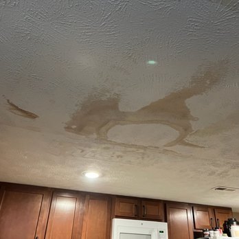 Parkwild Apartments - Water damage to ceiling that wasn't fixed and only painted over. - Apartments Near Me - Council Bluffs, Iowa Parkwild Apartments - Water damage to ceiling that wasn't fixed and only painted over. - Apartments Near Me - Council Bluffs, Iowa