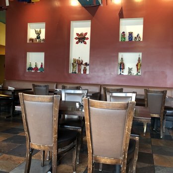Tres Hermanas - Dining room - Mexican Near Me - Davis, California Tres Hermanas - Dining room - Mexican Near Me - Davis, California