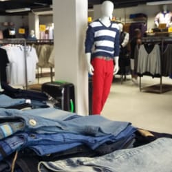 tng outlet - Dentro da loja