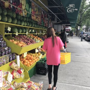 King Fruit - Busy - Fruits & Veggies Near Me - Brooklyn, New York