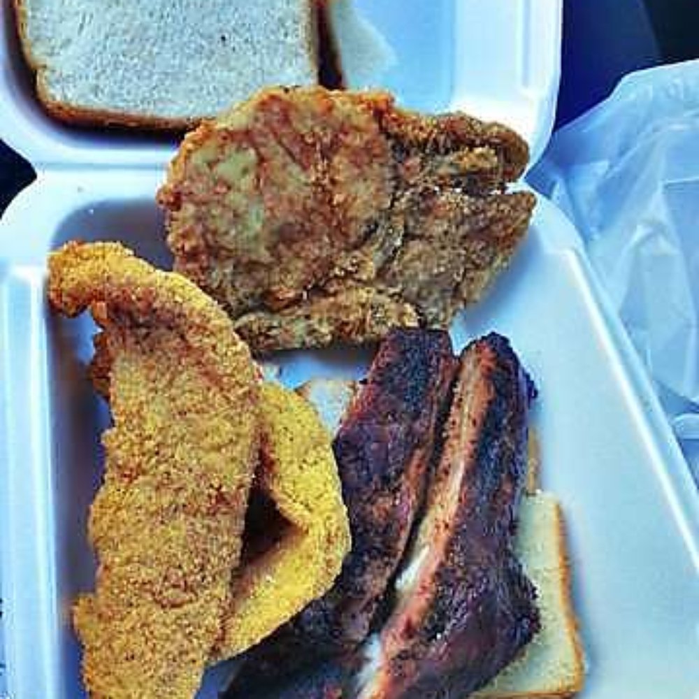 Corner Market - a tray of meat, bread, and a sandwich - Convenience Stores Near Me - Oklahoma City, Oklahoma Corner Market - a tray of meat, bread, and a sandwich - Convenience Stores Near Me - Oklahoma City, Oklahoma