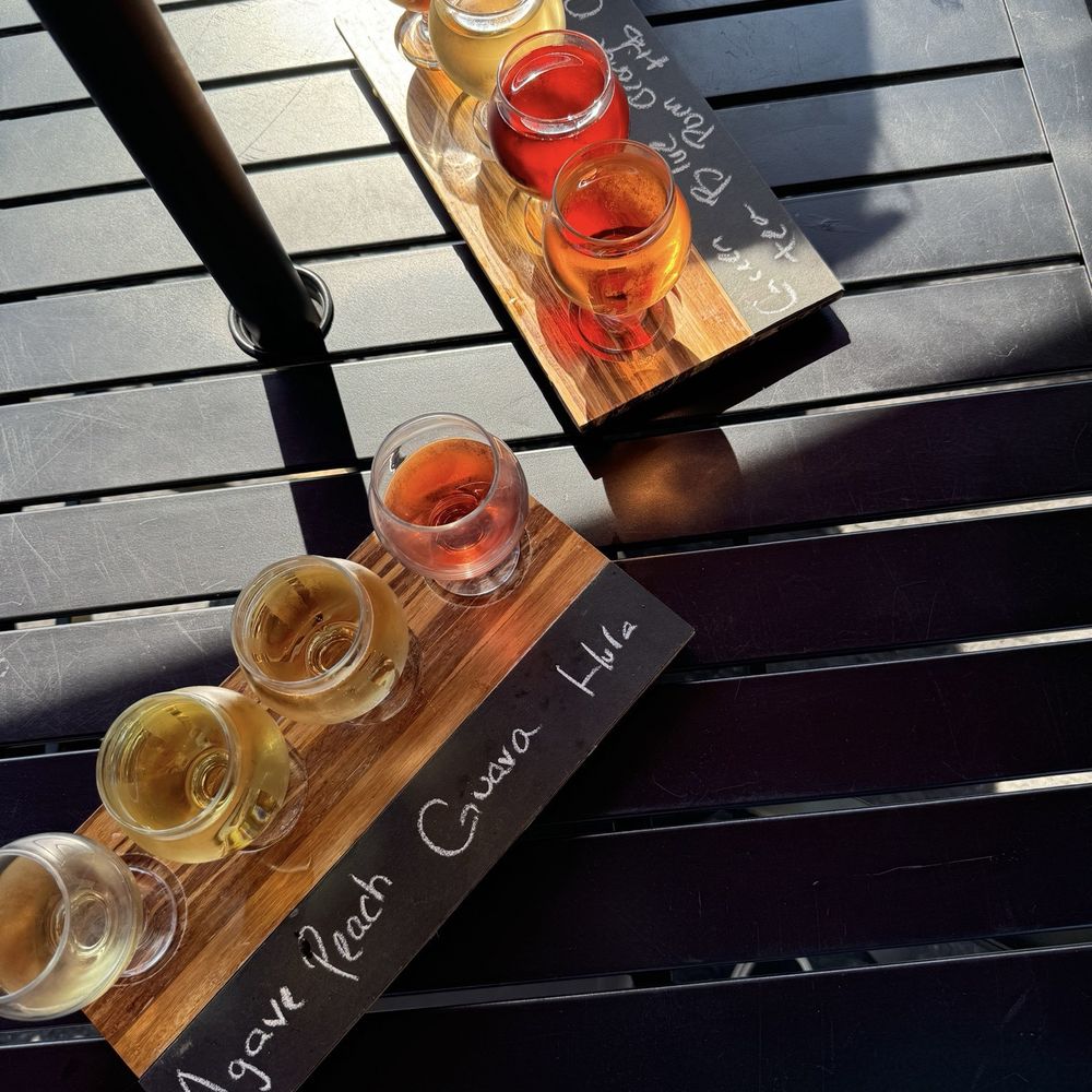 Beach Bee Meadery - Cider and mead tasting - Meaderies Near Me - Long Branch, New Jersey Beach Bee Meadery - Cider and mead tasting - Meaderies Near Me - Long Branch, New Jersey