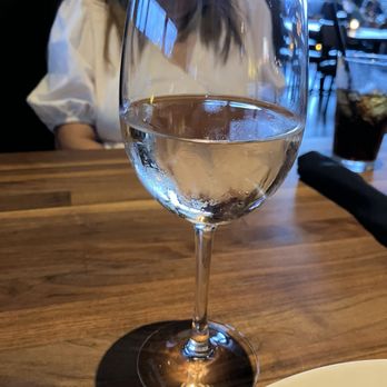 Yard House - Rose wine - New American Near Me - Burlington, Massachusetts