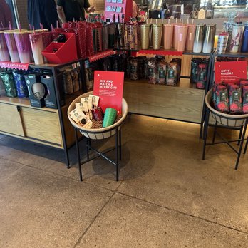 Starbucks - Coffee & Tea Near Me - Tucson, Arizona Starbucks - Coffee & Tea Near Me - Tucson, Arizona