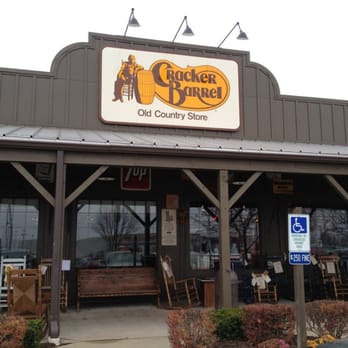 Cracker Barrel Old Country Store - American Near Me - Ottawa, Illinois