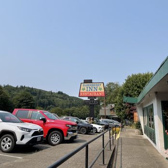 Elderberry Inn - Outside signage. - Desserts Near Me - Seaside, Oregon