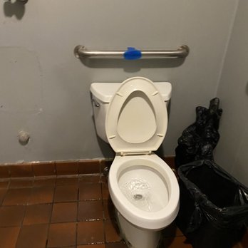 Hickory Roasters - Toilet. Sit or squat? - Barbeque Near Me - Rolling Meadows, Illinois Hickory Roasters - Toilet. Sit or squat? - Barbeque Near Me - Rolling Meadows, Illinois