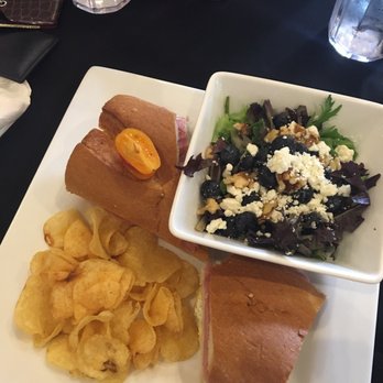 St James Winery - Bella Bella! So good you say it twice. - Wineries Near Me - Branson, Missouri St James Winery - Bella Bella! So good you say it twice. - Wineries Near Me - Branson, Missouri