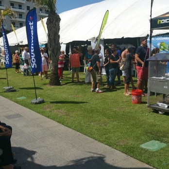 El Mercado Urbano - Long line but worth it for roasted pork - Farmers Market Near Me - San Juan, Puerto Rico