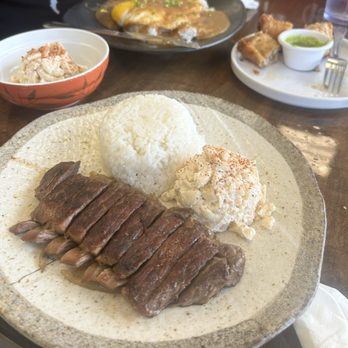 Oli's Kitchen - Breakfast & Brunch Near Me - Honolulu, Hawaii