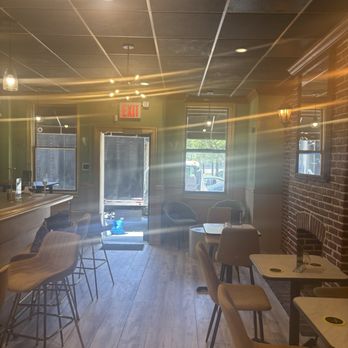 Seven18 - Bar/Restaurant area - Chicken Wings Near Me - Brooklyn, New York